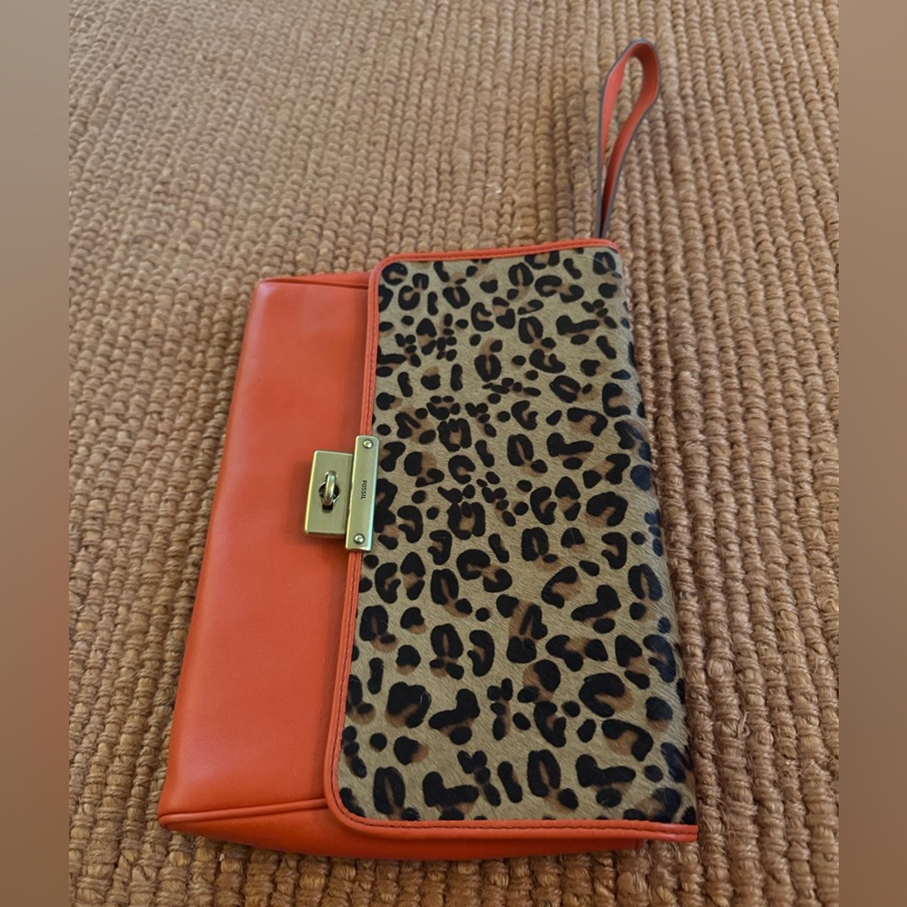 Fossil leather wristlet orange/red leopard print